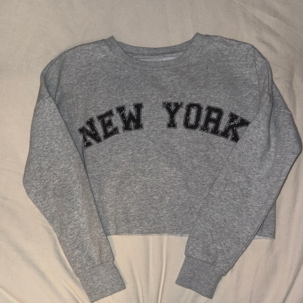 Abound Gray New York Women's Sweatshirt